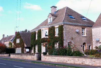 コッツウォルドハウス Cotteswold House