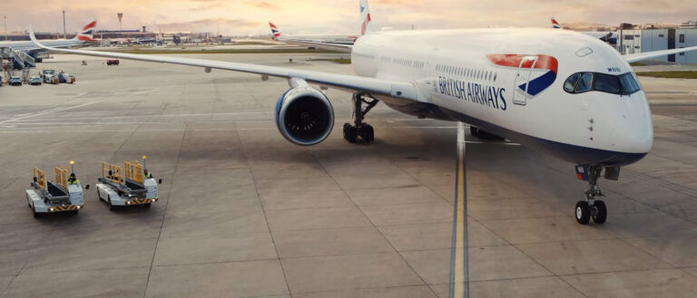 airbus-a350-buggies-on-tarmac-lhr_21-9